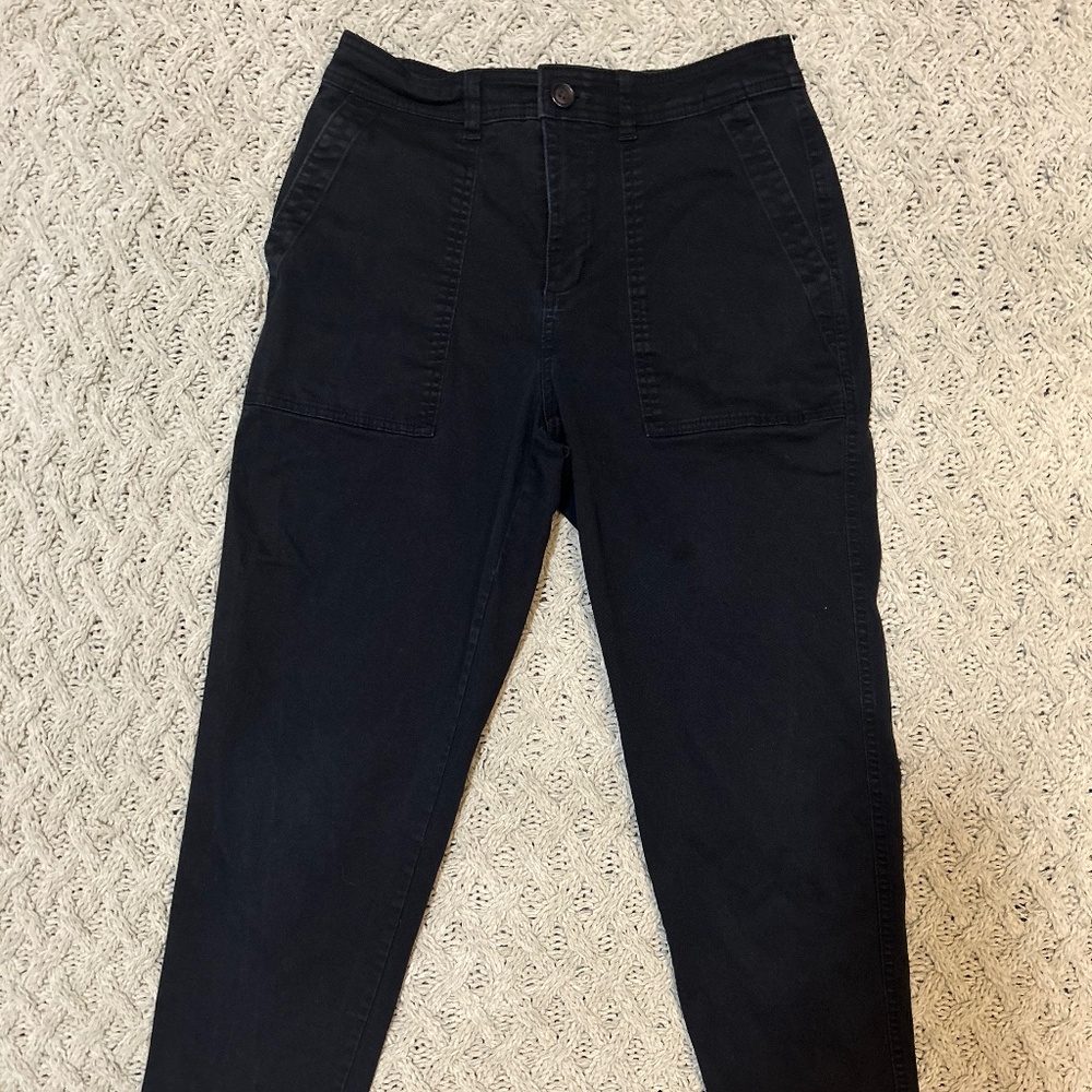 Woman’s Black Jeans